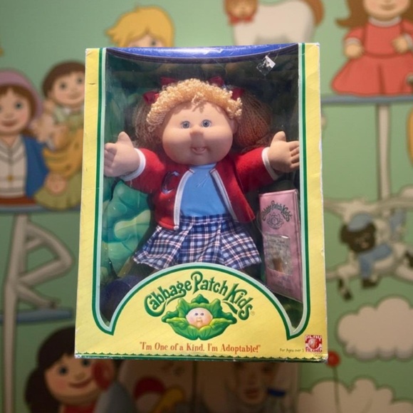 Cabbage Patch Other - Cabbage Patch Doll Vintage 2004 NIB Beautiful blond hair and freckles NWT